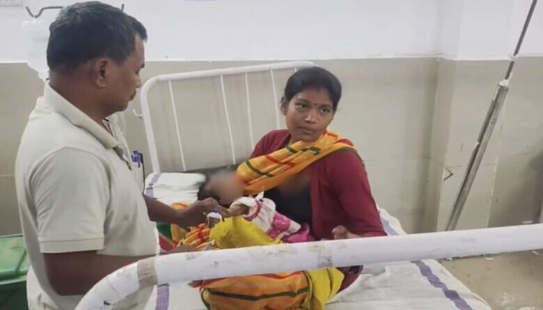 मासूम बच्ची की मौत, प्रशासन ने झोलाछाप डॉक्टर का क्लीनिक किया सील