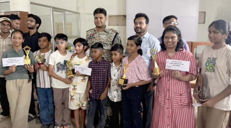 नक्सल क्षेत्र के युवा बने शतरंज के बादशाह