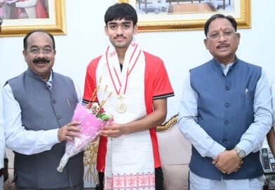अंडर 18 एशिया कप विजेता खिलाड़ी ने सीएम से की मुलाकात