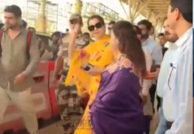 भारत भाग्य विधाता’ की पहली स्क्रीनिंग में शामिल होंने कंगना रनौत रायपुर पहुंची