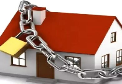 राजस्व बकाया नहीं चुकाने पर जिला पंजीयक ने कुर्क की दो संपत्तियां