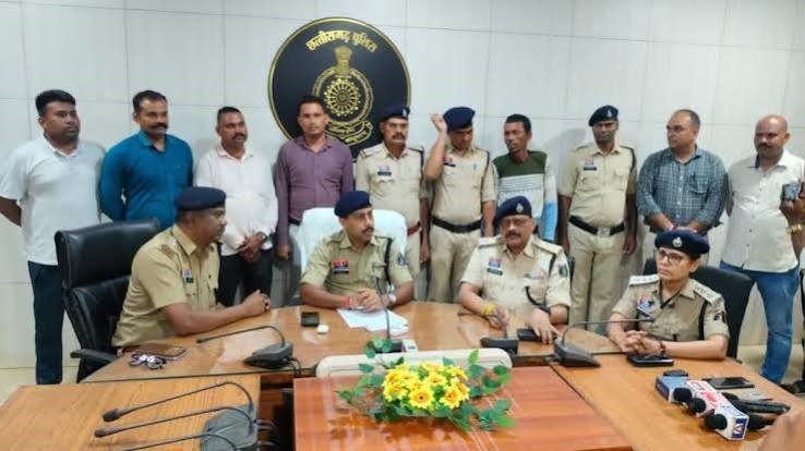 बुजुर्ग महिला की हत्या के बाद दुष्कर्म, लाश के टुकड़े कर फेका आरोपी गिरफ्तार
