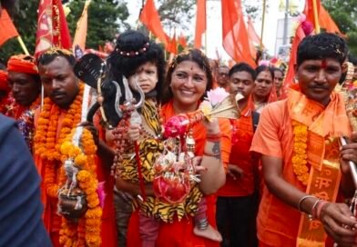 विधायक भावना बोहरा और कांवड़ियों के भव्य स्वागत में हर हर महादेव और बोल बम के जयघोष से गूंजा पंडरिया